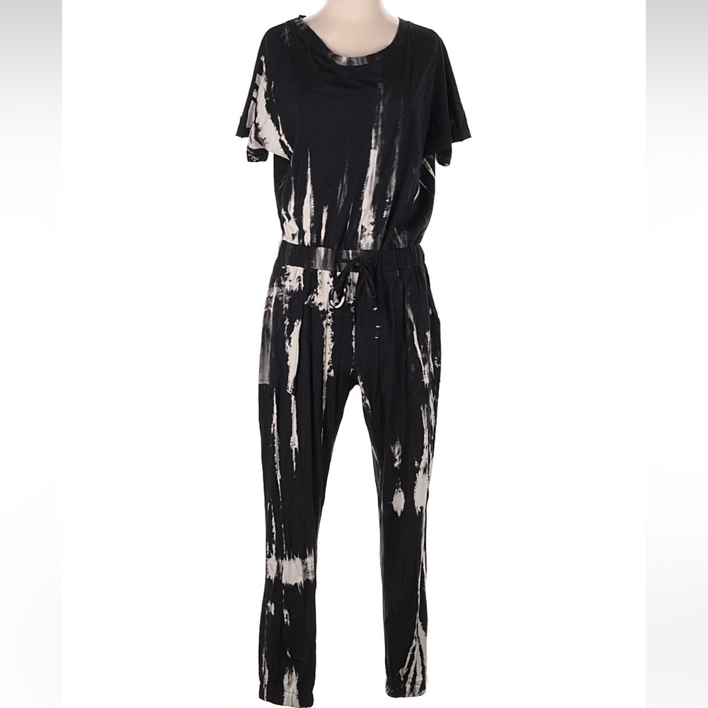 Vestique Black & White Tye Dye Jumpsuit